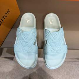 Picture of Louis Vuitton Slippers _SKULVsz38-45mnq0257648